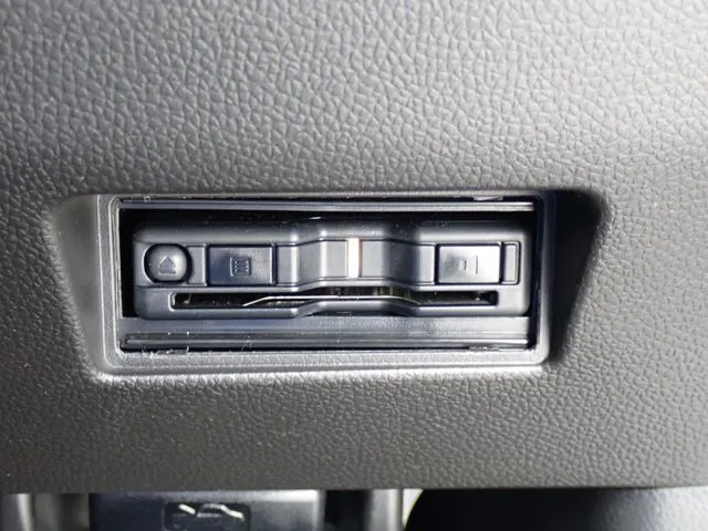 スズキ　スイフト