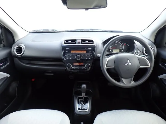 ミラージュHB(ミツビシ)の車両写真