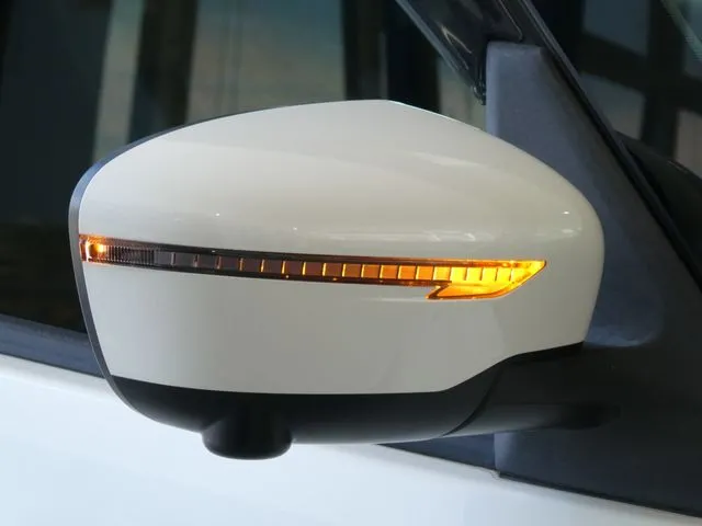 セレナ　Ｓハイブリッド（ニッサン）の車両写真