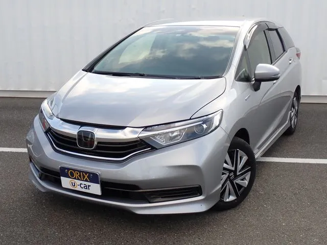 ホンダ　シャトル　ハイブリッド