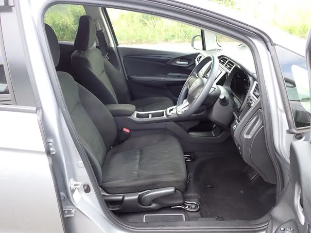 ホンダ　シャトル　ハイブリッド