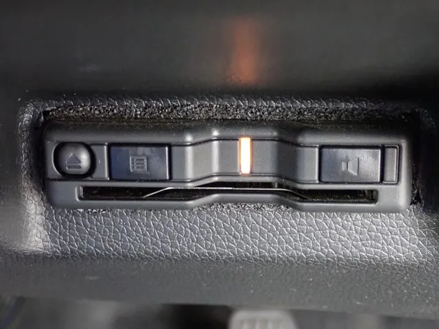 ホンダ　シャトル　ハイブリッド