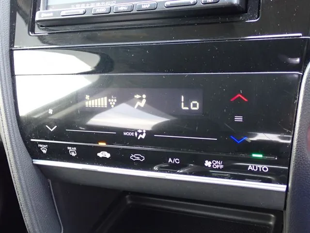 ホンダ　シャトル　ハイブリッド