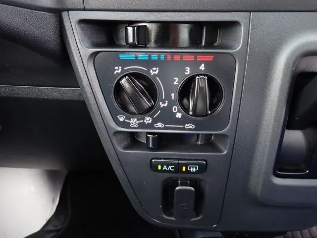 ダイハツ　ハイゼットカーゴ