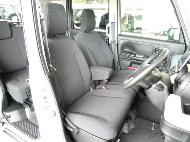 スペーシア　ギア（スズキ）の車両写真