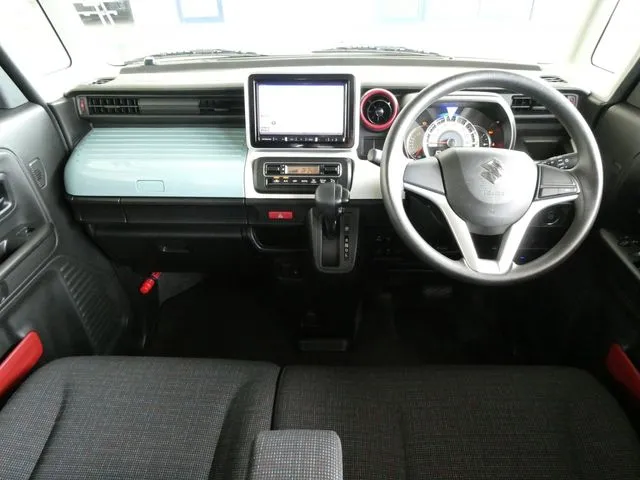 スペーシア　ギア（スズキ）の車両写真