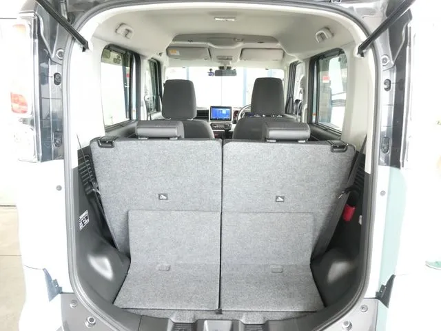 スペーシア　ギア（スズキ）の車両写真