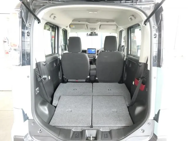 スペーシア　ギア（スズキ）の車両写真