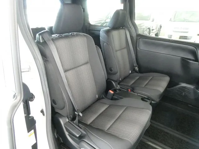 トヨタ ヴォクシー