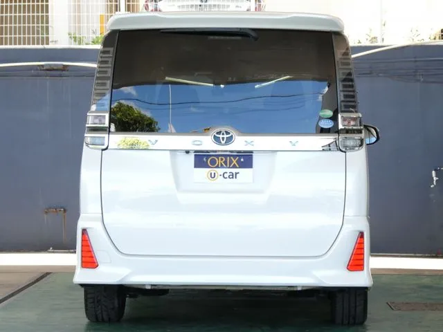 トヨタ ヴォクシー