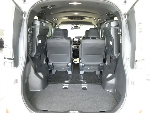 トヨタ ヴォクシー