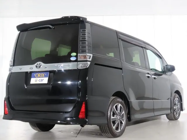 トヨタ ヴォクシー