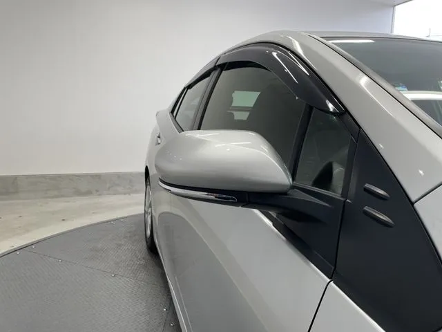 トヨタ　プリウス