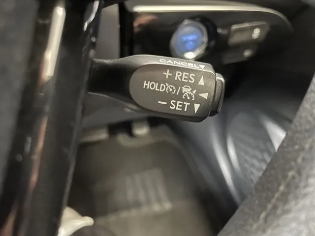 トヨタ　プリウス