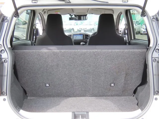 ミラ　イース（ダイハツ）の車両写真