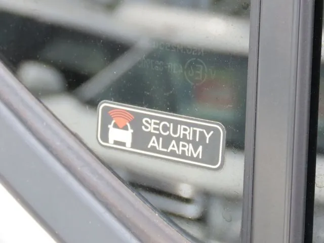 ミラ　イース（ダイハツ）の車両写真