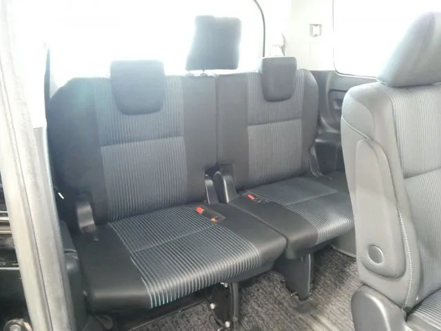 トヨタ ヴォクシー