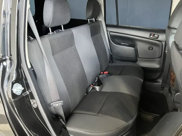 プロボックスバン　ハイブリッド（トヨタ）の車両写真