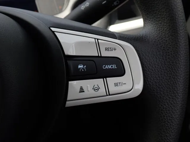 ホンダ　フィット　ｅ：ＨＥＶ