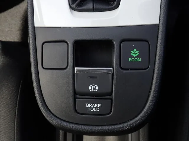 ホンダ　フィット　ｅ：ＨＥＶ