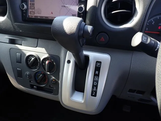 ニッサン　ＮＶ３５０キャラバン　１．１５ｔ