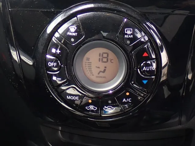 ノート（ニッサン）の車両写真