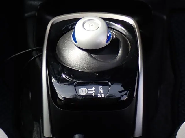 ノート（ニッサン）の車両写真