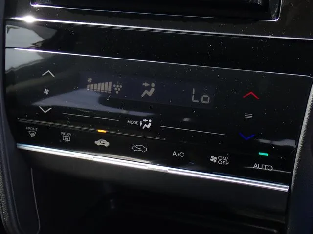 ホンダ　シャトル　ハイブリッド