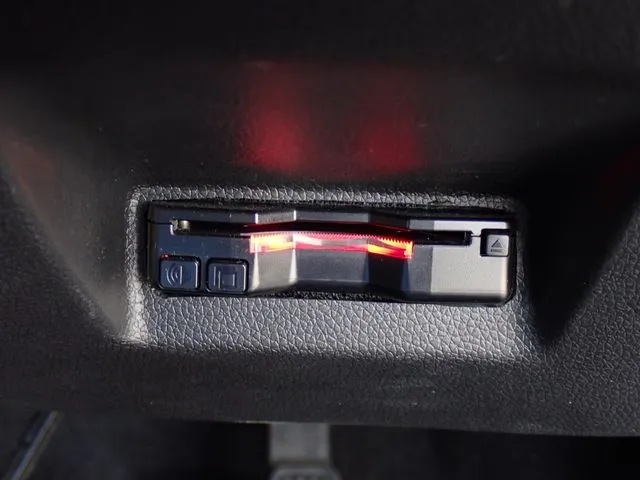 ホンダ　シャトル　ハイブリッド