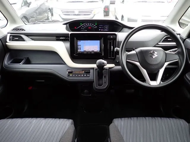 スズキ　ソリオ