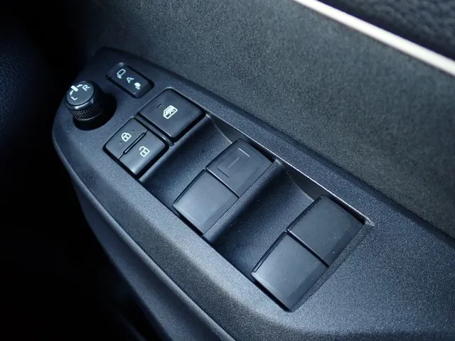 トヨタ　ヤリス