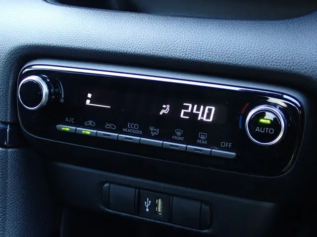 トヨタ　ヤリス