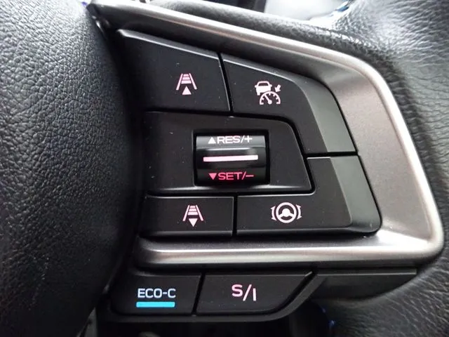 スバル　ＳＵＢＡＲＵ　ＸＶ　ハイブリッド