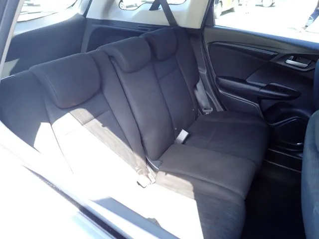 シャトル　ハイブリッド（ホンダ）の車両写真