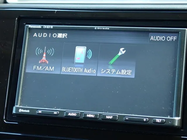 シャトル　ハイブリッド（ホンダ）の車両写真