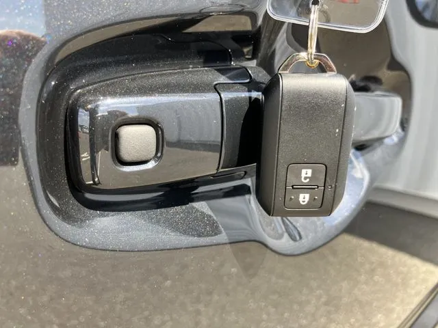 スズキ　ハスラー