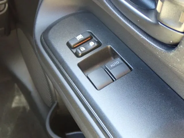 アクア（トヨタ）の車両写真