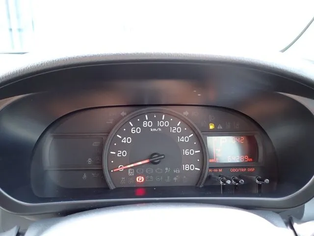 パッソ（トヨタ）の車両写真