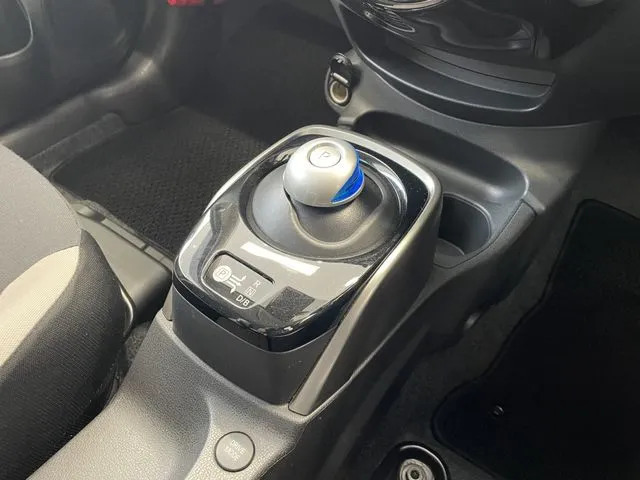 ノート（ニッサン）の車両写真