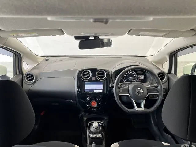 ノート（ニッサン）の車両写真