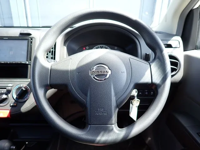 NV150 AD 2WD(ニッサン)の車両写真