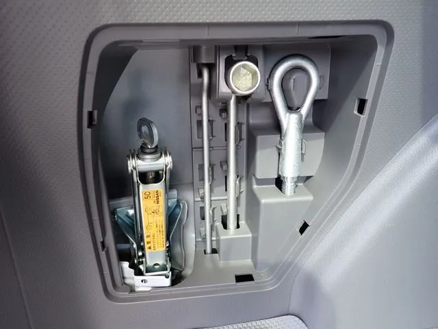 NV150 AD 2WD(ニッサン)の車両写真