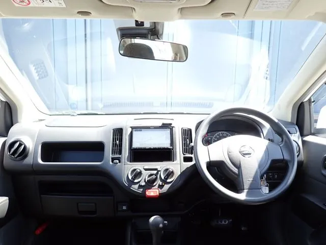 NV150 AD 2WD(ニッサン)の車両写真