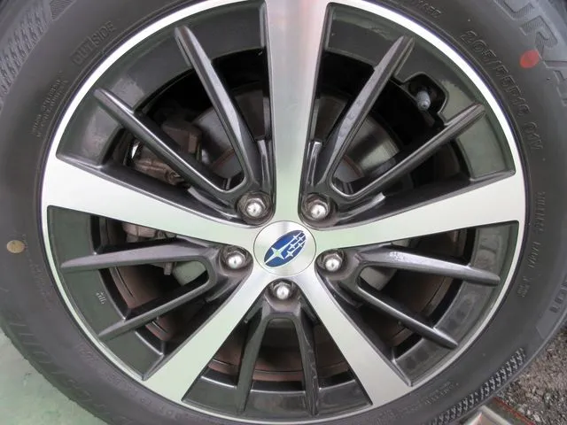 スバル インプレッサスポーツ 4WD