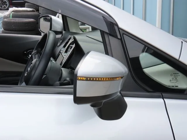 ニッサン　ノート
