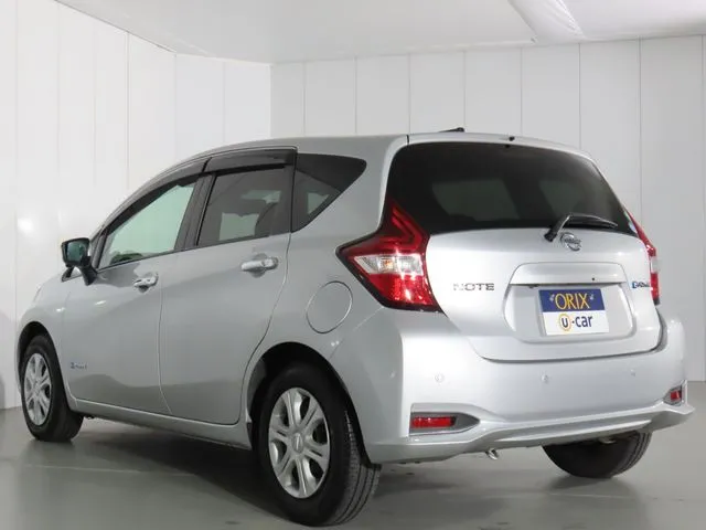 ニッサン　ノート