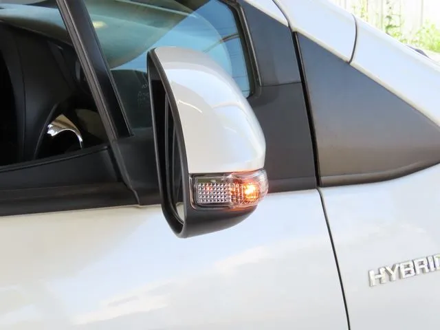 トヨタ　ヴィッツ　ハイブリッド