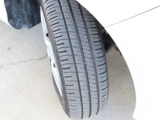 トヨタ　ヴィッツ　ハイブリッド