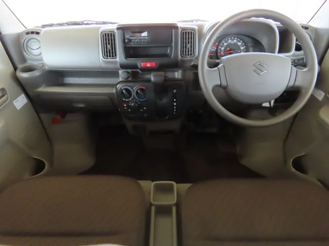 エブリイバン（スズキ）の車両写真