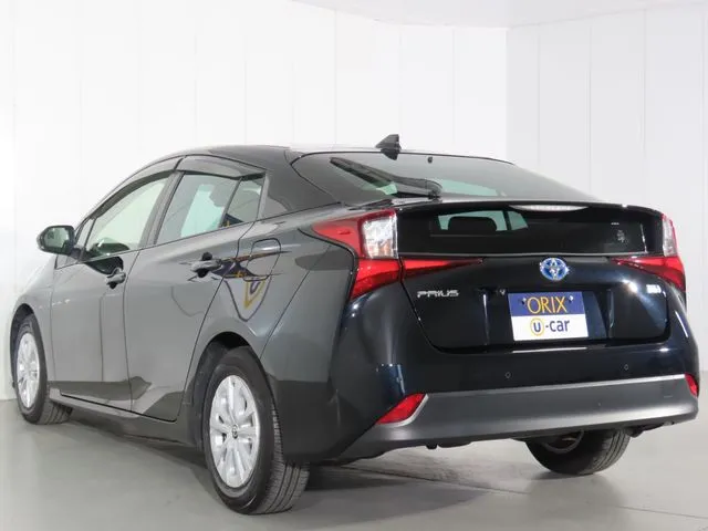 プリウス(トヨタ)の車両写真